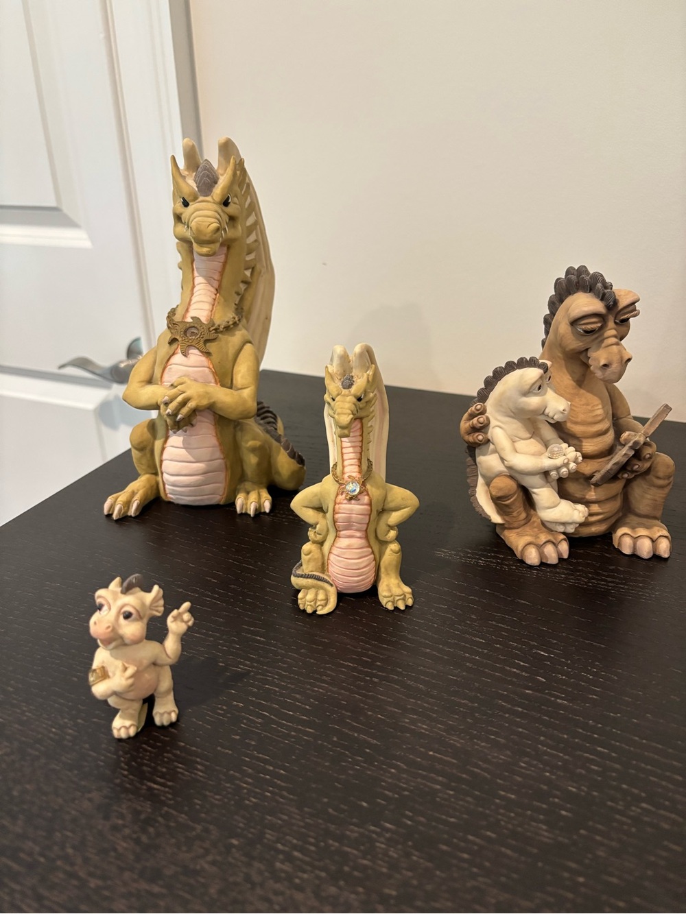 Krystonia Figurine Set